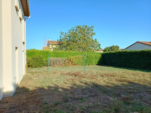Location                                                      Maison
                        
                     5 pièces                      133 m2                     à Mazerolles