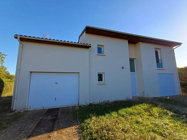 Location                                                      Maison
                        
                     5 pièces                      133 m2                     à Mazerolles