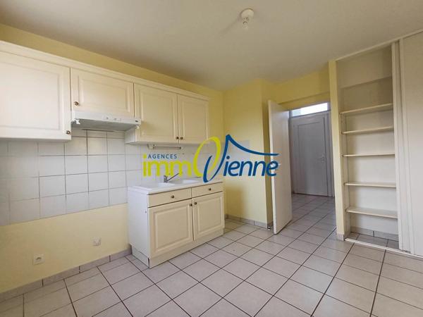Location Maison 5 pièces 133 m2 à Mazerolles