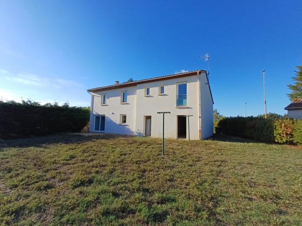 Location                                                      Maison
                        
                     5 pièces                      133 m2                     à Mazerolles