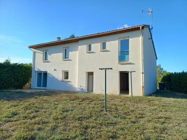 Location                                                      Maison
                        
                     5 pièces                      133 m2                     à Mazerolles