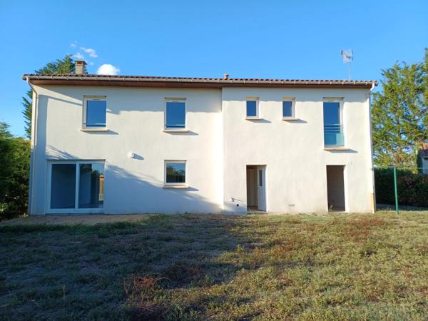 Location                                                      Maison
                        
                     5 pièces                      133 m2                     à Mazerolles