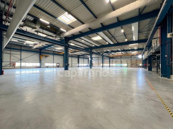 Site industriel et logistique de 7 160 m² sur 5,1 ha - Accès N10 - Chevanceaux (17)