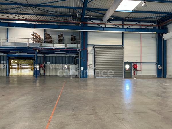 Site industriel et logistique de 7 160 m² sur 5,1 ha - Accès N10 - Chevanceaux (17)