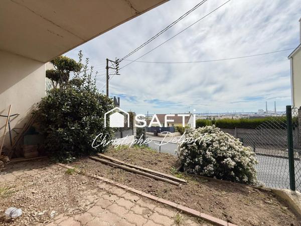 Maison avec terrasse et balcon et garage double
