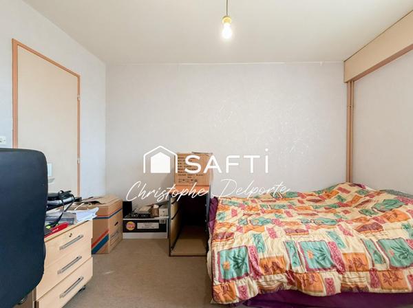 Maison avec terrasse et balcon et garage double