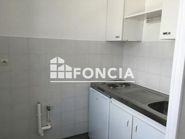 Location Appartement 2 pièces 31.32 m² - 17 BIS RUE BRIZEUX Saint Brieuc 22000