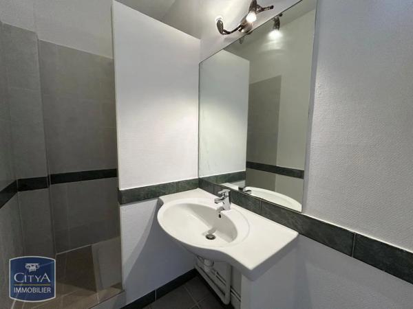Appartement à louer 3 pièces 65.19m² Brive-la-Gaillarde (19100)