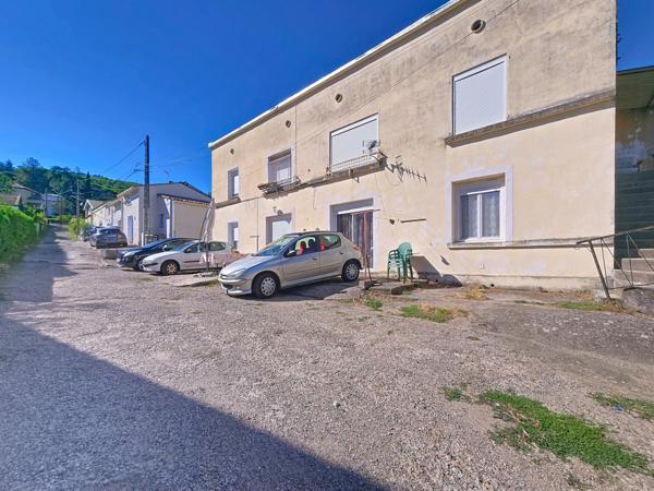 Immeuble de rapport loué – 3 appartements T3 – Lamalou-les-Bains (34240) Superficie totale : 195 m² | Rentabilité brute : env. 10 % | Prix : 175 000 €