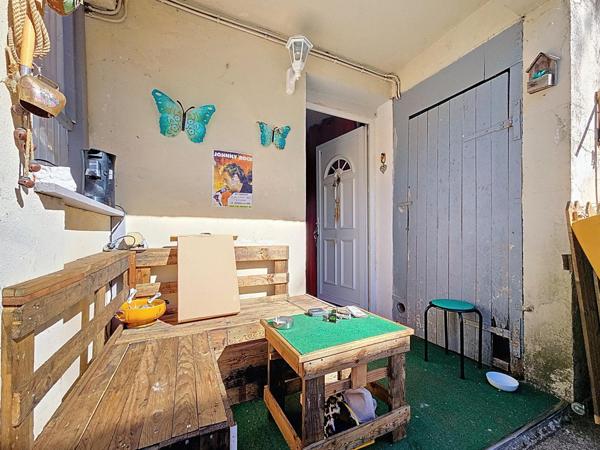 Immeuble de rapport loué – 3 appartements T3 – Lamalou-les-Bains (34240) Superficie totale : 195 m² | Rentabilité brute : env. 10 % | Prix : 175 000 €