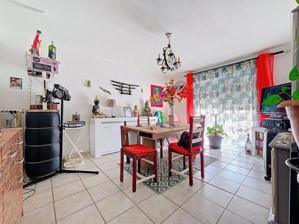 Immeuble de rapport loué – 3 appartements T3 – Lamalou-les-Bains (34240) Superficie totale : 195 m² | Rentabilité brute : env. 10 % | Prix : 175 000 €