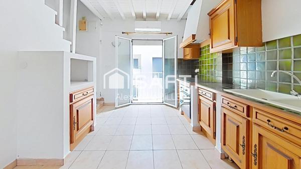 Maison de village 69 m² habitables + garage :33 m²