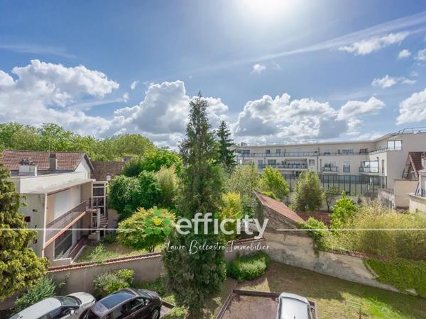 Appartement
         4 pièces
        - 101 m² 531 000 € *