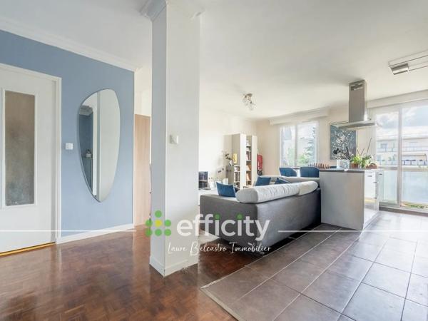 Appartement
         4 pièces
        - 101 m² 531 000 € *