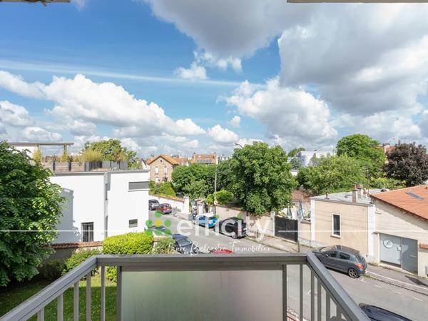 Appartement
         4 pièces
        - 101 m² 531 000 € *