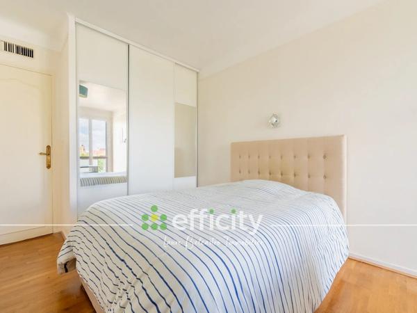 Appartement
         4 pièces
        - 101 m² 531 000 € *