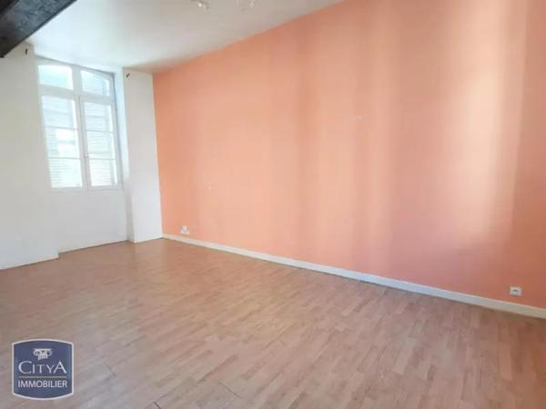 Appartement à louer 2 pièces 47.53m² Laon (02000)