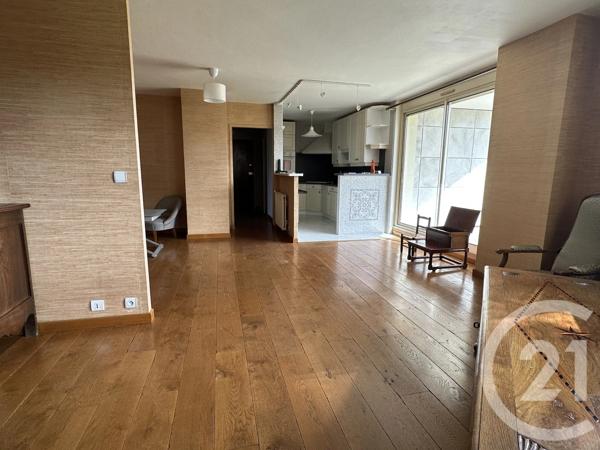 Appartement F3 Bis à vendre  4 pièces - 98,20 m 2   LA ROCHE SUR YON  - 85