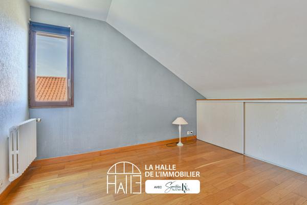 Maison
         6 pièces
        - 94 m² 176 000 € *