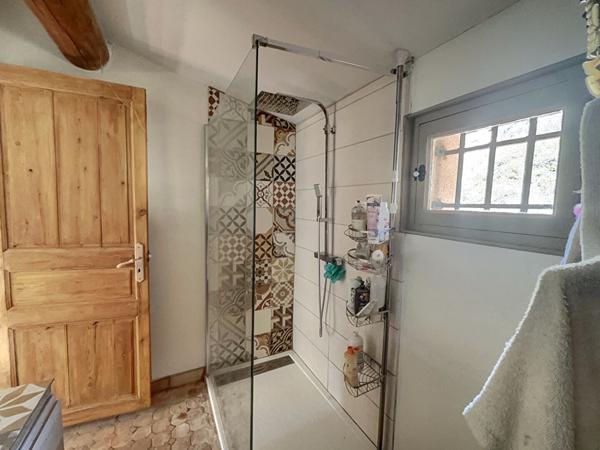 Mas de charme à Mouriès, 180 m² avec vue sur les Alpilles et 6 hectares d'oliviers cultivés en bio