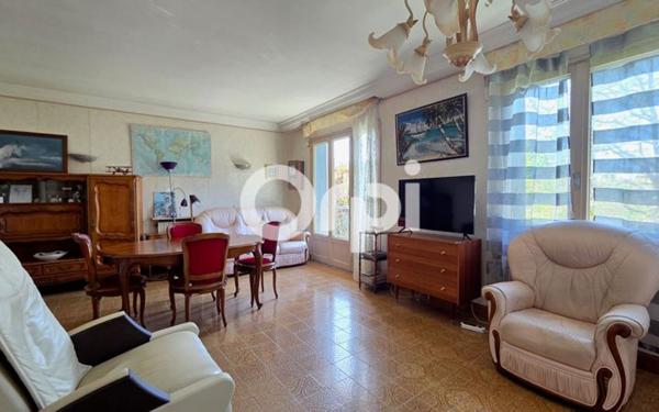 Maison à vendre    6 pièces • 130,20 m2 Décines-Charpieu