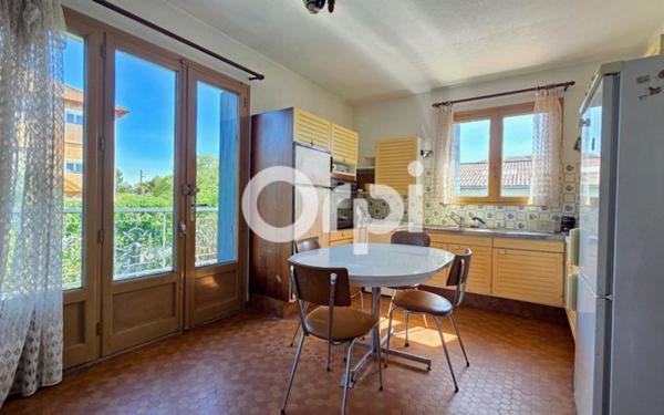 Maison à vendre    6 pièces • 130,20 m2 Décines-Charpieu