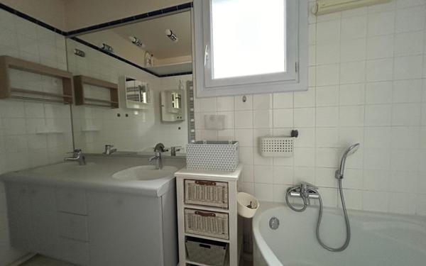 Maison à louer    4 pièces • 87,73 m2 Chaville