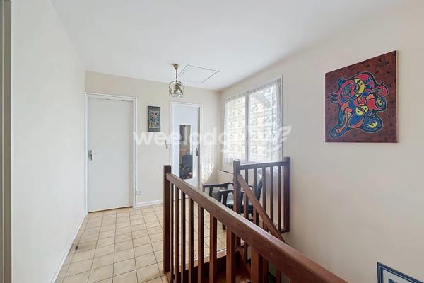 Maison à vendre 6 pièces de 123,77 m² à Jouy-le-Moutier
