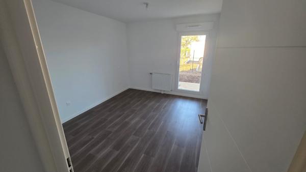 Poitiers (86000) POITIERS - T2 NEUF de 45 m2 avec jardin de 55 m2 et une place de parking