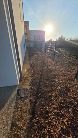 Poitiers (86000) POITIERS - T2 NEUF de 45 m2 avec jardin de 55 m2 et une place de parking