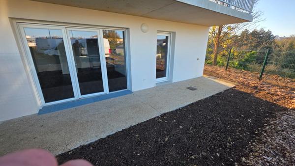 Poitiers (86000) POITIERS - T2 NEUF de 45 m2 avec jardin de 55 m2 et une place de parking