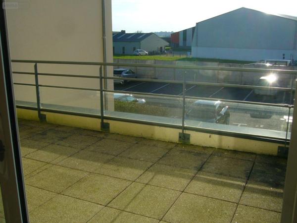 Appartement à vendre à Lanvallay dans les Côtes-d'Armor (22100), ref : 281   
Bourg