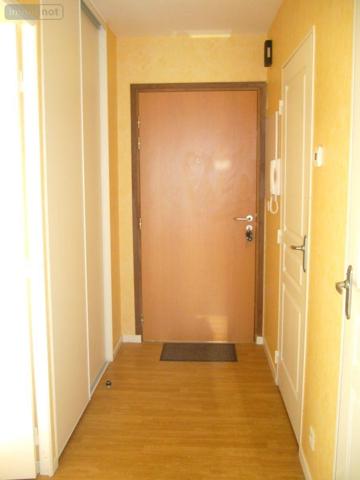 Appartement à vendre à Lanvallay dans les Côtes-d'Armor (22100), ref : 281   
Bourg