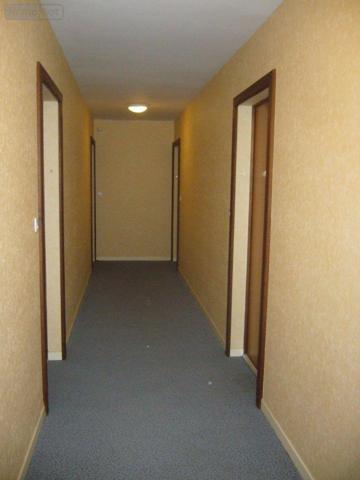 Appartement à vendre à Lanvallay dans les Côtes-d'Armor (22100), ref : 281   
Bourg