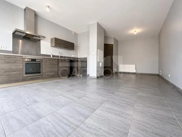 APPARTEMENT T1 A LOUER - CHAMPAGNE AU MONT D OR - 35.99 m 2 - 635 € charges comprises par mois