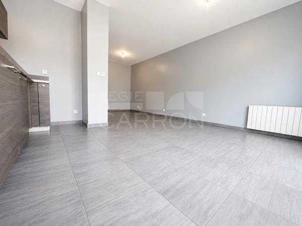 APPARTEMENT T1 A LOUER - CHAMPAGNE AU MONT D OR - 35.99 m 2 - 635 € charges comprises par mois