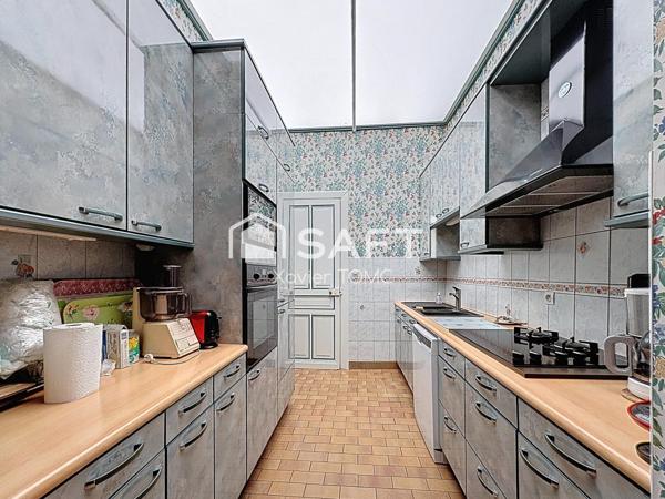 MAISON BOURGEOISE LENS