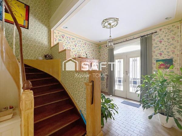 MAISON BOURGEOISE LENS