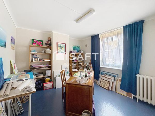 MAISON BOURGEOISE LENS