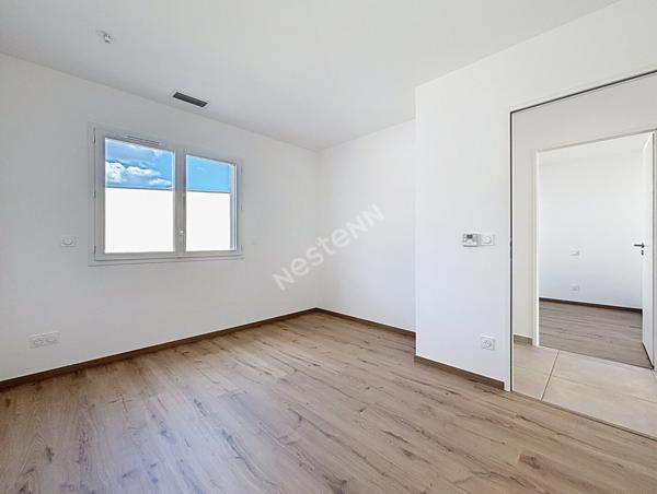 Maison neuve de 110 m² de plain pied avec garage et garanties proche de Montauban Ouest