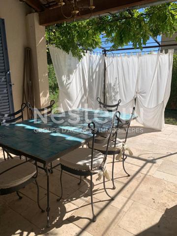 Maison de charme Saint-maximin-la-sainte-baume avec piscine et dépendance