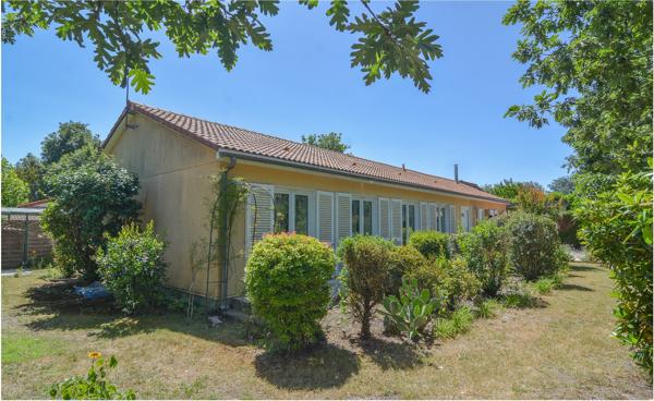 Maison Maison Familiale "La Boetie" Saint Medard En Jalles 7 pièce(s) 160.97 m2 154.49 m²