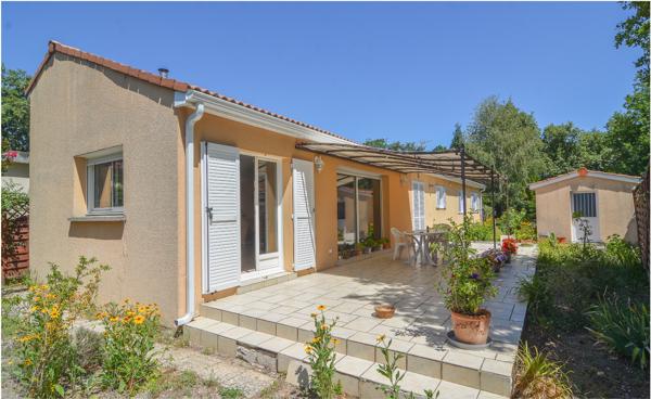 Maison Maison Familiale "La Boetie" Saint Medard En Jalles 7 pièce(s) 160.97 m2 154.49 m²