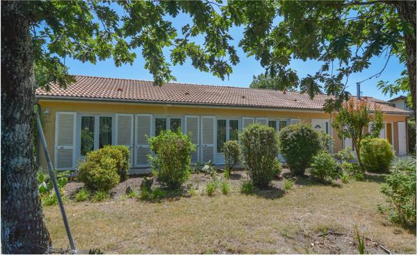 Maison Maison Familiale "La Boetie" Saint Medard En Jalles 7 pièce(s) 160.97 m2 154.49 m²