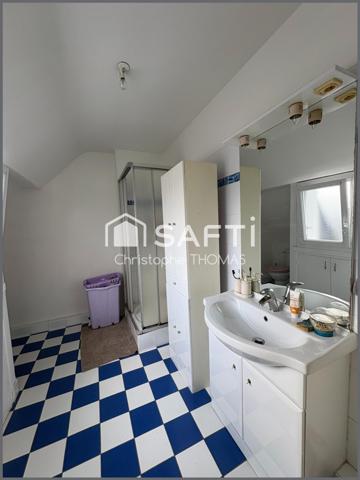 Maison familiale lumineuse avec un jardin clos