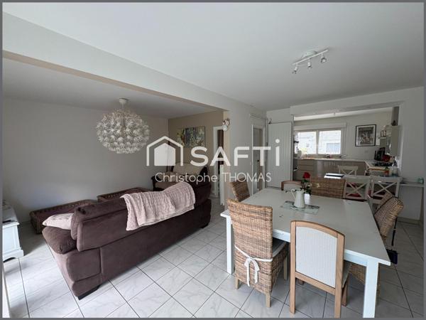 Maison familiale lumineuse avec un jardin clos