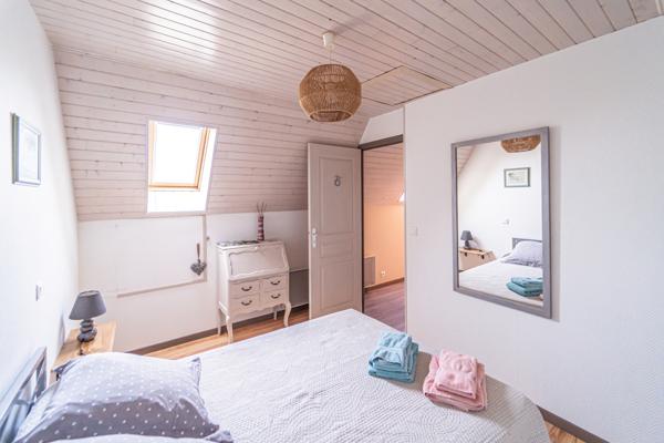 Laguiole (12210) A 15mn de Laguiole, superbe maison traditionnelle entièrement rénovée, au coeur de l'Aubrac