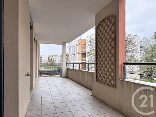Appartement F4 à vendre  4 pièces - 88,81 m2 SATHONAY CAMP - 69