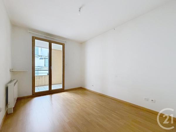 Appartement F4 à vendre  4 pièces - 88,81 m2 SATHONAY CAMP - 69