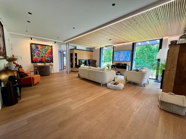CROIX BARBIEUX – MAISON CUBIQUE 2021 – 200 M² habitables – PRESTATIONS HAUT DE GAMME – DPE A CROIX